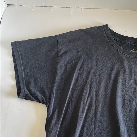 Lost Black Short Sleeve Tee with Subtle Design - Picture 4 of 10